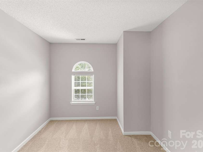 3042 Wyntree Court, Matthews, NC 28104.  MLS# CAR4414692, YatesRealty ID 44584. 