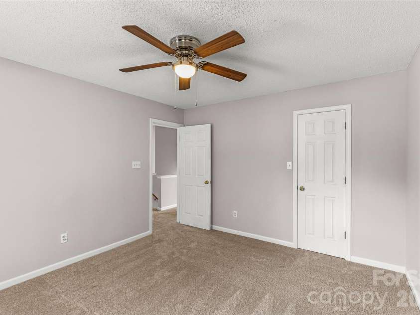 3042 Wyntree Court, Matthews, NC 28104.  MLS# CAR4414692, YatesRealty ID 44584. 