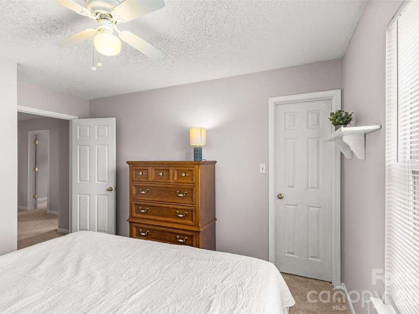 3042 Wyntree Court, Matthews, NC 28104.  MLS# CAR4414692, YatesRealty ID 44584. 