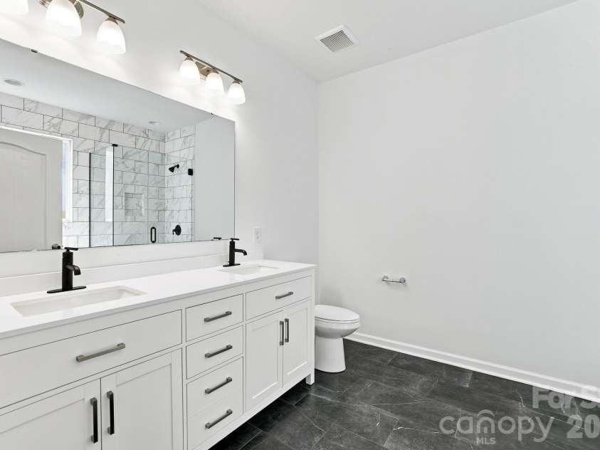 4247 Merrivale Drive, Lancaster, SC 29720.  MLS# CAR4414845, YatesRealty ID 44585. 