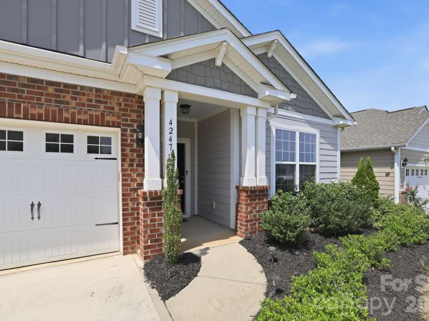 4247 Merrivale Drive, Lancaster, SC 29720.  MLS# CAR4414845, YatesRealty ID 44585. 