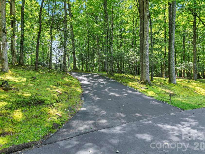 4 Nvya Court, Brevard, NC 28712.  MLS# CAR4414910, YatesRealty ID 44586. 