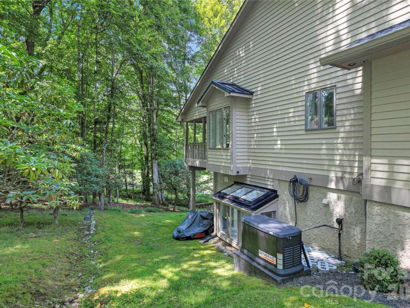 4 Nvya Court, Brevard, NC 28712.  MLS# CAR4414910, YatesRealty ID 44586. 