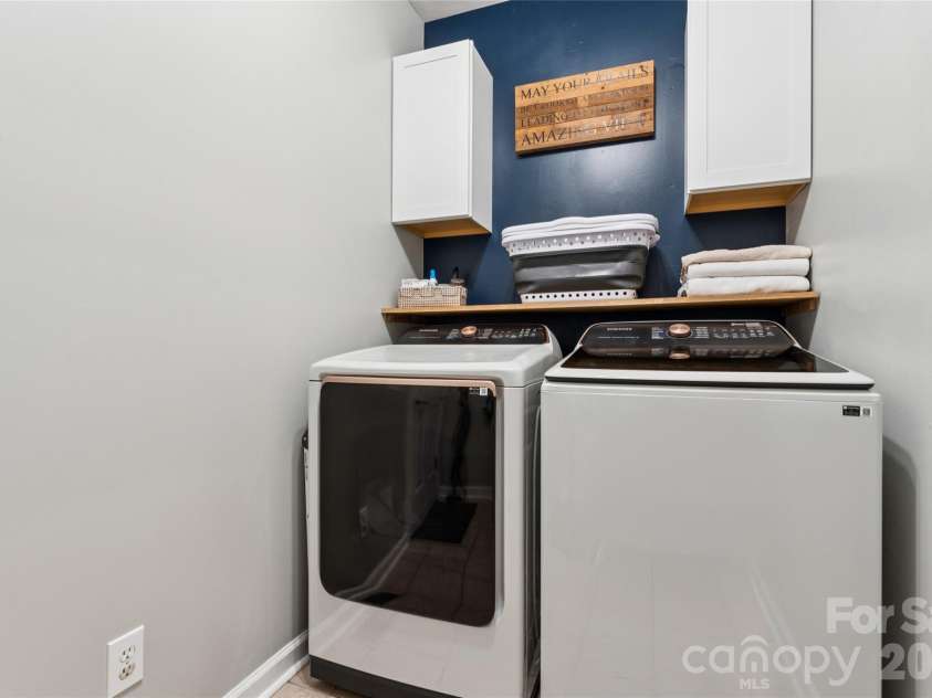 7418 Tarland Lane, Charlotte, NC 28269.  MLS# CAR4413714, YatesRealty ID 44589. 