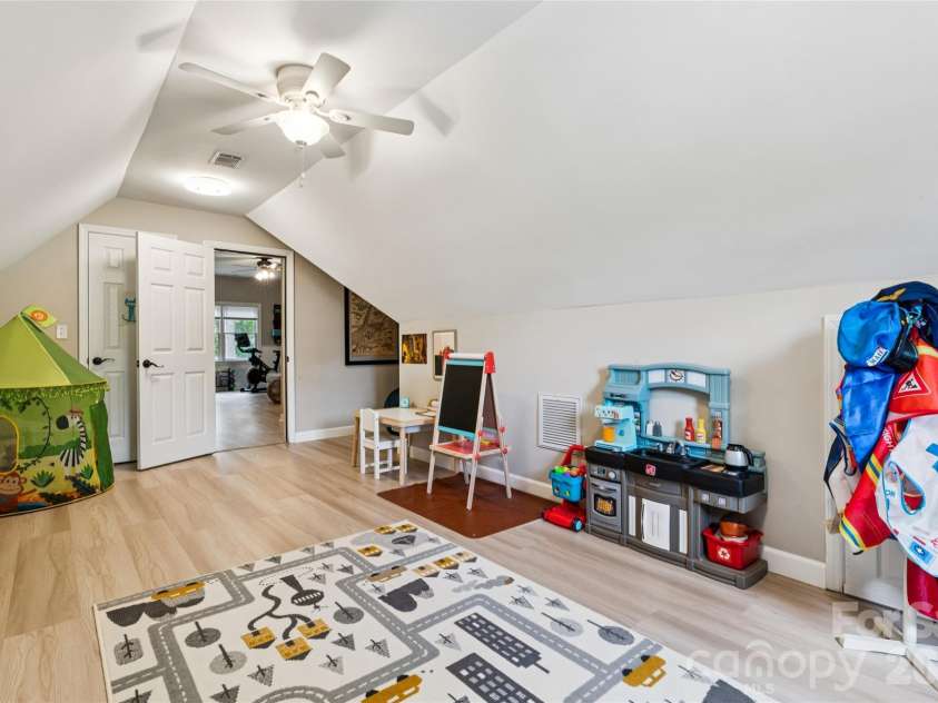 7418 Tarland Lane, Charlotte, NC 28269.  MLS# CAR4413714, YatesRealty ID 44589. 