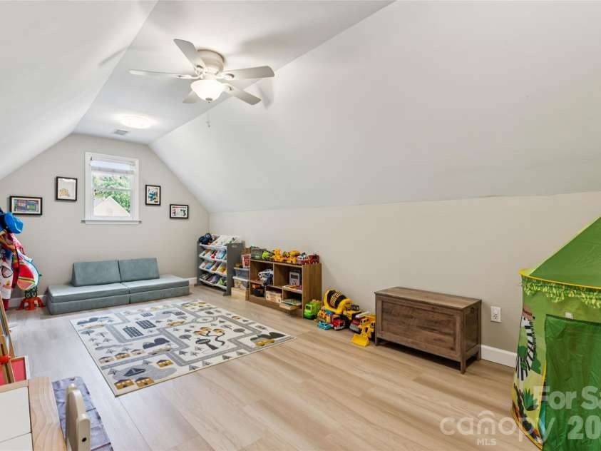 7418 Tarland Lane, Charlotte, NC 28269.  MLS# CAR4413714, YatesRealty ID 44589. 