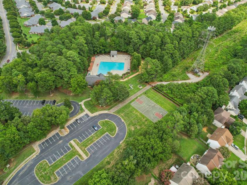 7418 Tarland Lane, Charlotte, NC 28269.  MLS# CAR4413714, YatesRealty ID 44589. 