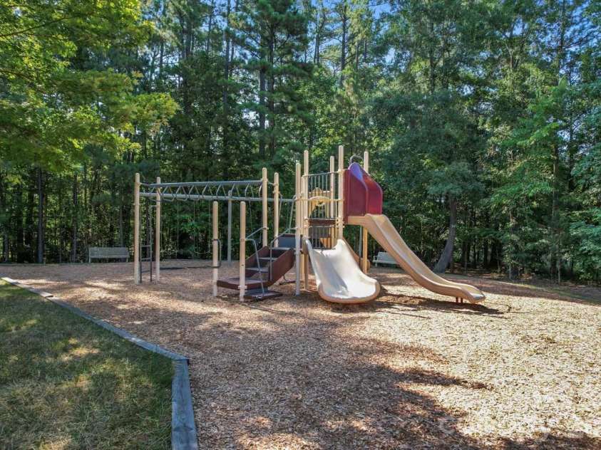 7418 Tarland Lane, Charlotte, NC 28269.  MLS# CAR4413714, YatesRealty ID 44589. 