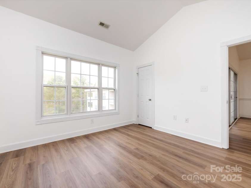 9287 Meadow Vista Road, Charlotte, NC 28213.  MLS# CAR4242150, YatesRealty ID 4459. Primary Bedroom