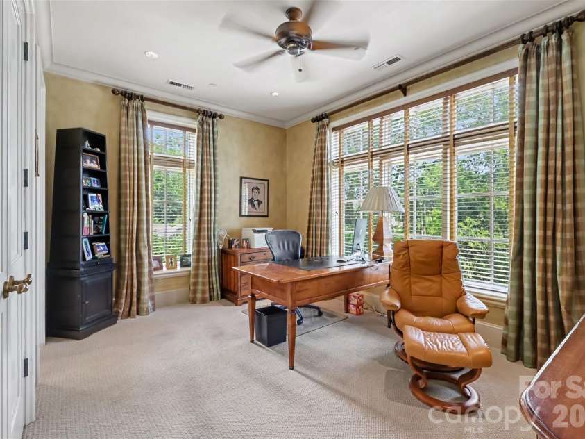 2343 Roswell Avenue, Charlotte, NC 28207.  MLS# CAR4413509, YatesRealty ID 44591. 