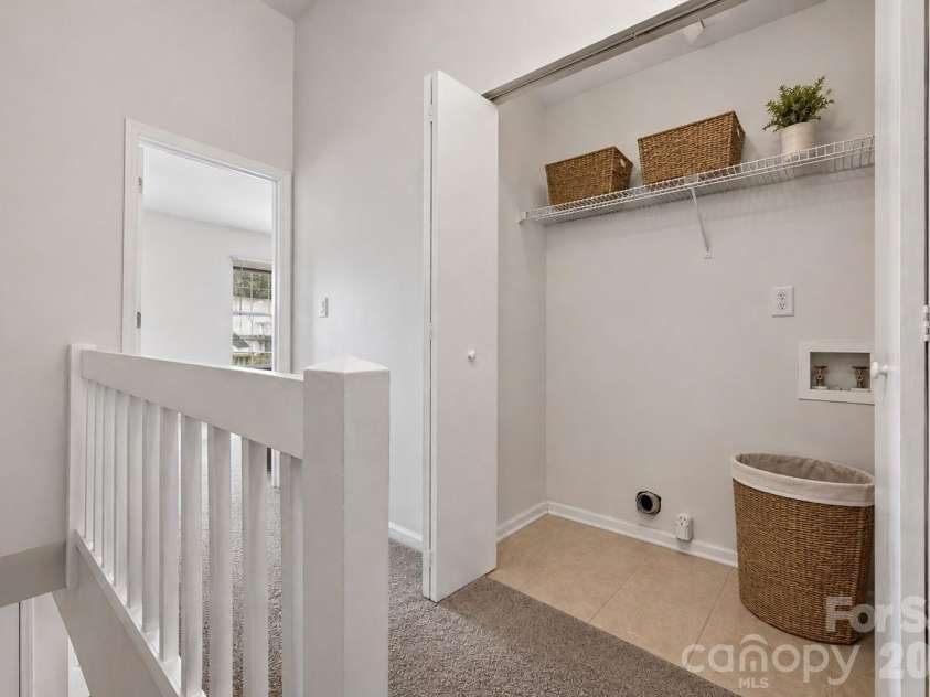 6216 Windsor Gate Lane, Charlotte, NC 28215.  MLS# CAR4412829, YatesRealty ID 44596. Virtually staged to show potential