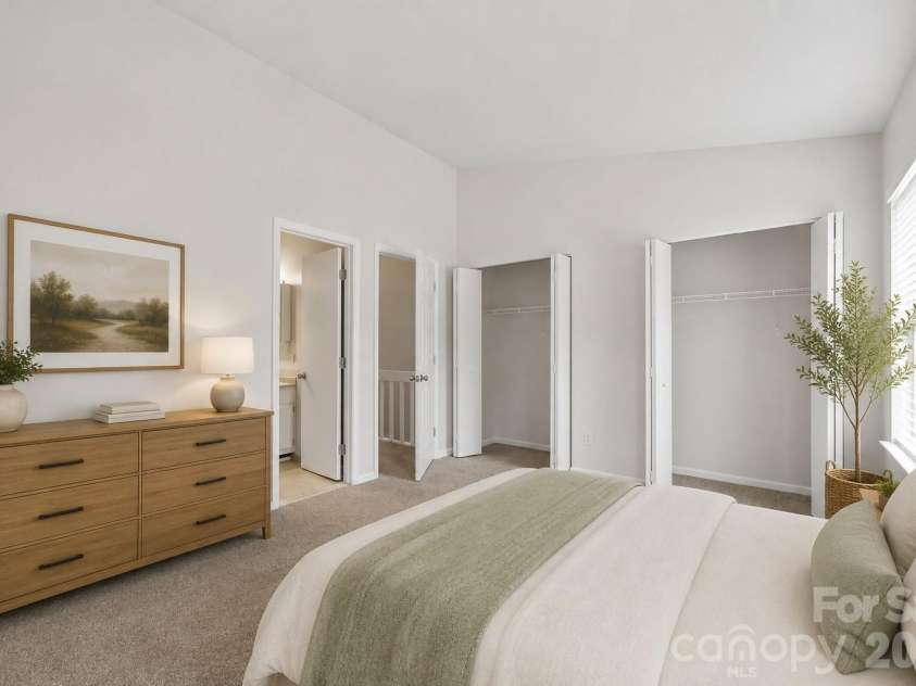 6216 Windsor Gate Lane, Charlotte, NC 28215.  MLS# CAR4412829, YatesRealty ID 44596. Virtually staged to show potential