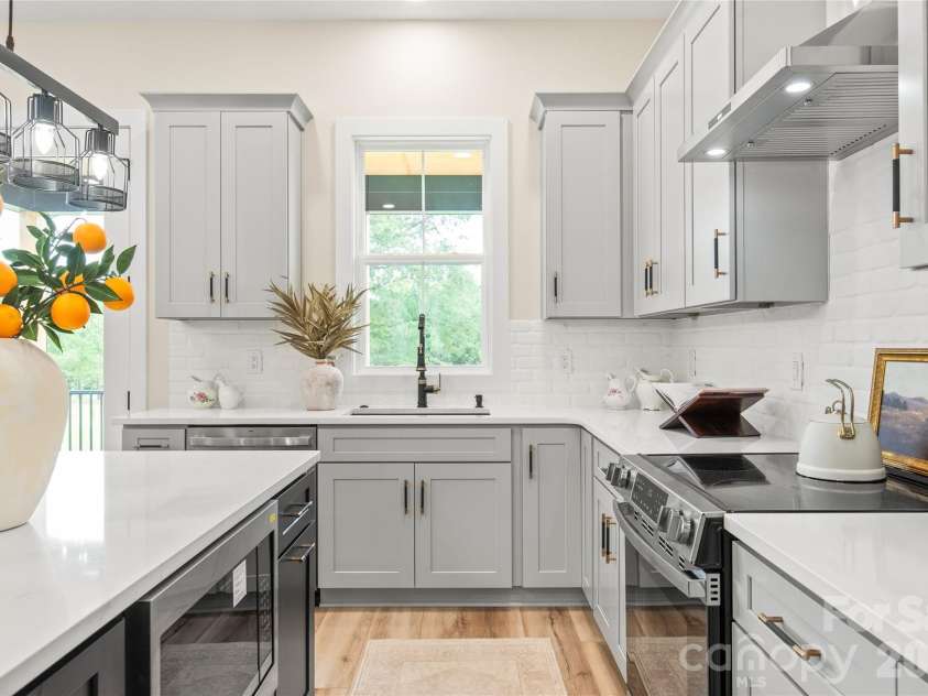 5822 Potter Road, Waxhaw, NC 28173.  MLS# CAR4412912, YatesRealty ID 44597. 