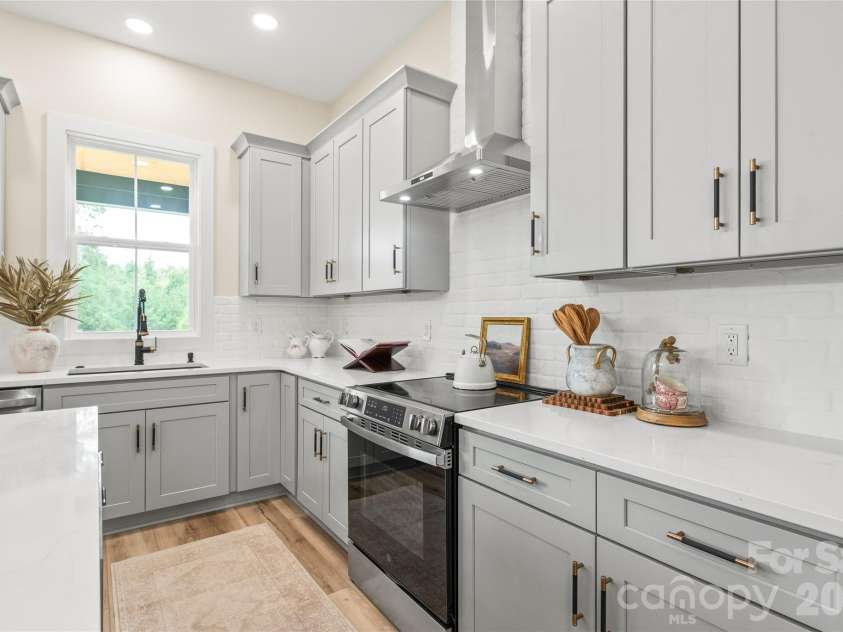 5822 Potter Road, Waxhaw, NC 28173.  MLS# CAR4412912, YatesRealty ID 44597. 