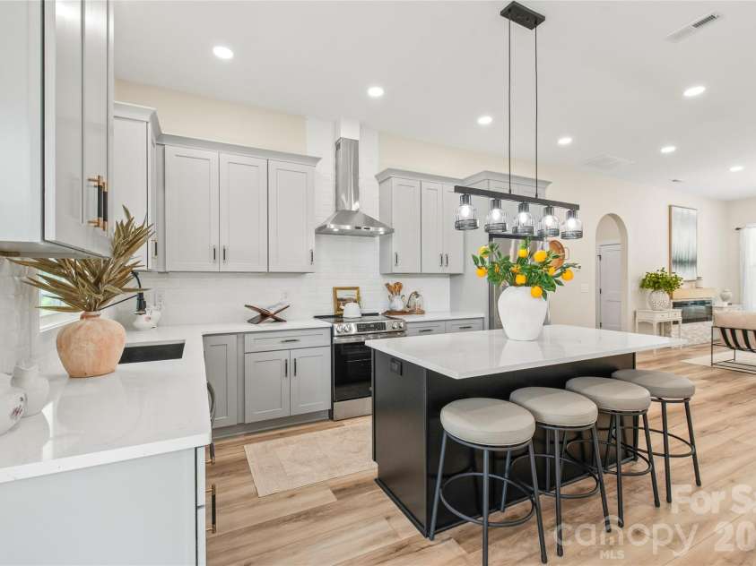 5822 Potter Road, Waxhaw, NC 28173.  MLS# CAR4412912, YatesRealty ID 44597. 