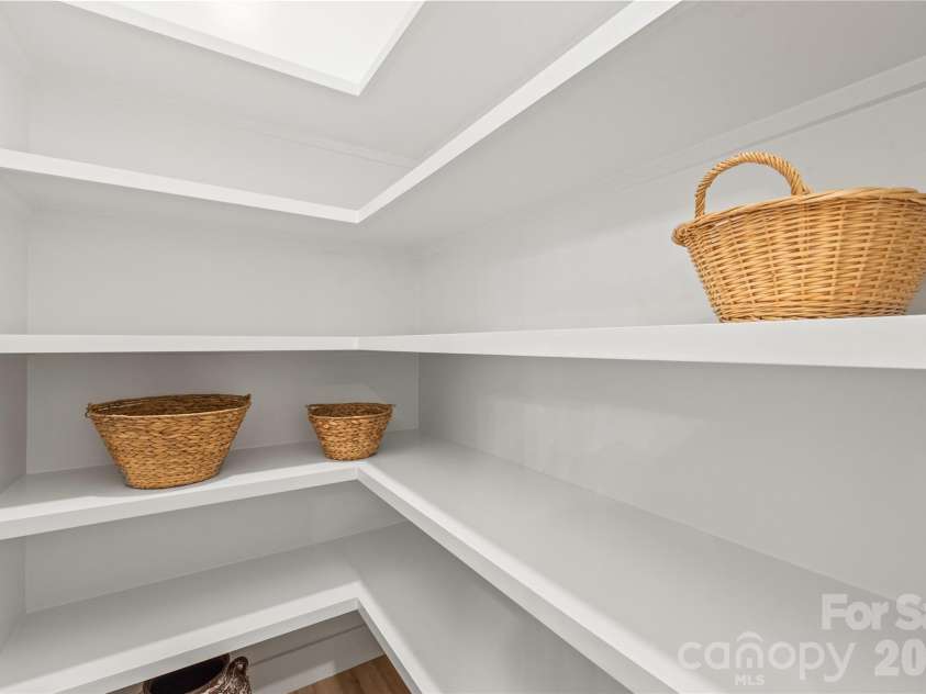 5822 Potter Road, Waxhaw, NC 28173.  MLS# CAR4412912, YatesRealty ID 44597. 