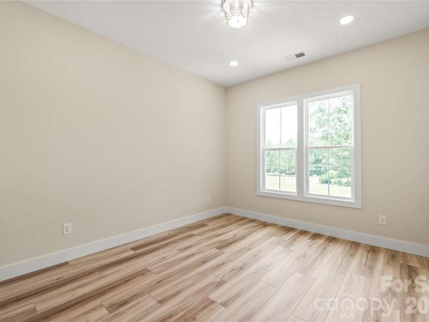 5822 Potter Road, Waxhaw, NC 28173.  MLS# CAR4412912, YatesRealty ID 44597. 
