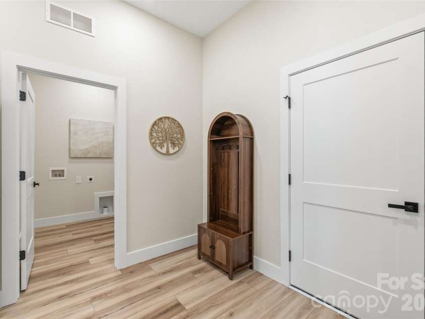 5822 Potter Road, Waxhaw, NC 28173.  MLS# CAR4412912, YatesRealty ID 44597. 