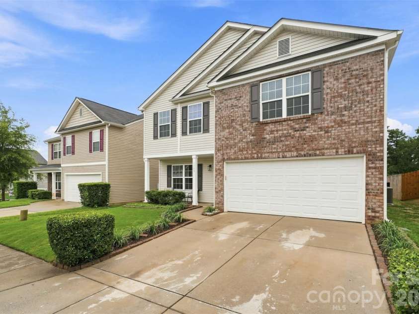 1773 Eastway Drive, Dallas, NC 28034.  MLS# CAR4414070, YatesRealty ID 44598. 