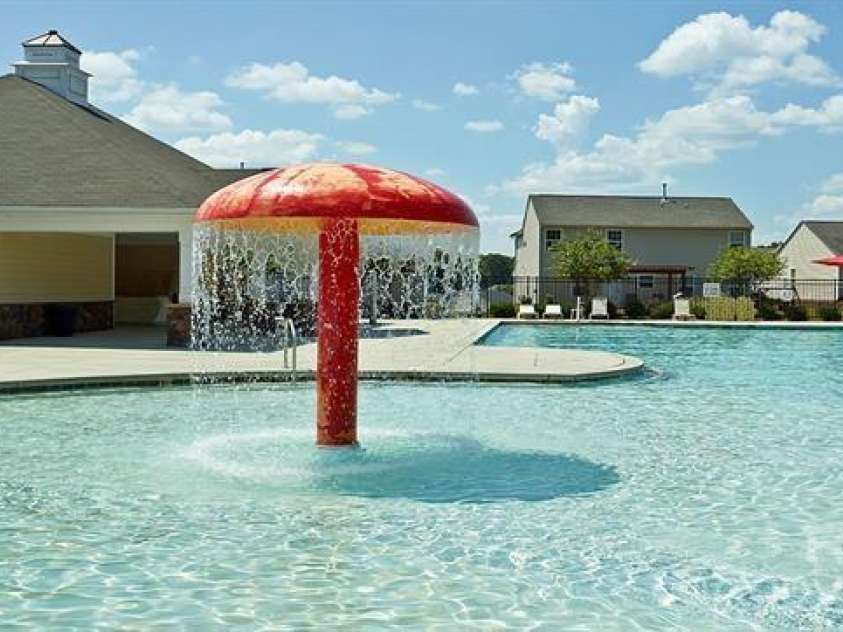 1773 Eastway Drive, Dallas, NC 28034.  MLS# CAR4414070, YatesRealty ID 44598. Community Pool