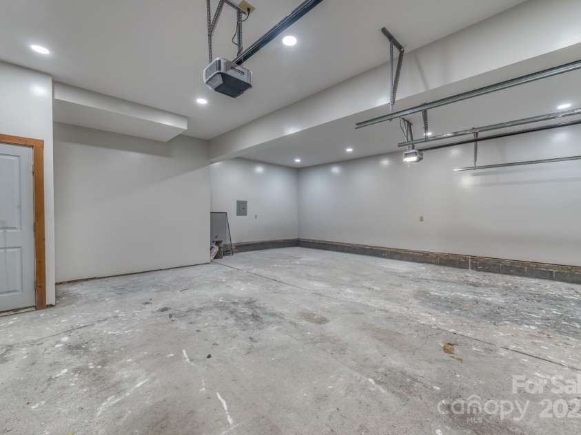 5023 Elk Park Highway, Elk Park, NC 28622.  MLS# CAR4326452, YatesRealty ID 446. 