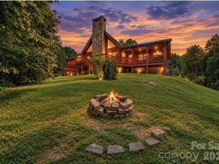 5023 Elk Park Highway, Elk Park, NC 28622.  MLS# CAR4326452, YatesRealty ID 446. 