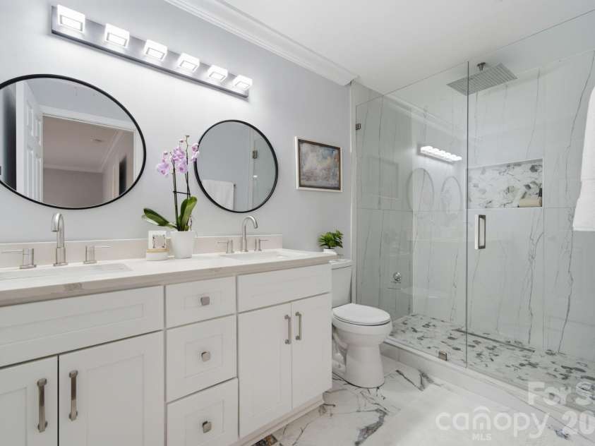 8323 Cliffside Drive, Charlotte, NC 28270.  MLS# CAR4413932, YatesRealty ID 44601. Primary bathroom