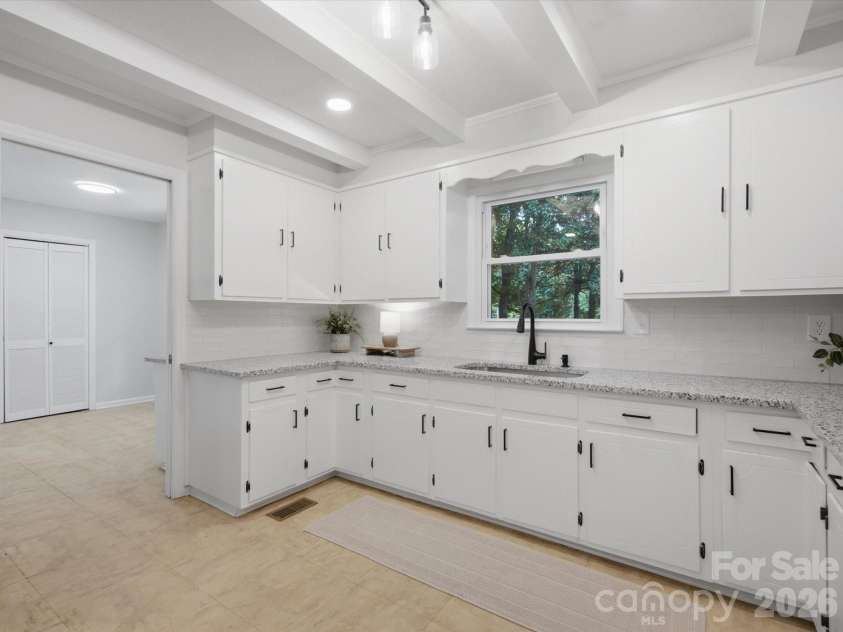 2725 Puetts Chapel Road, Bessemer City, NC 28016.  MLS# CAR4414200, YatesRealty ID 44602. 