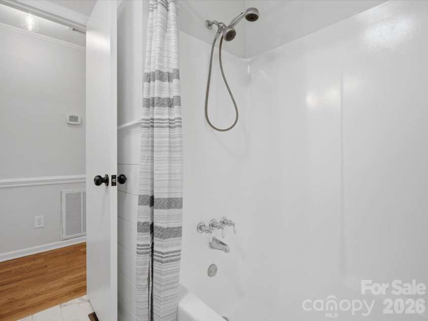 2725 Puetts Chapel Road, Bessemer City, NC 28016.  MLS# CAR4414200, YatesRealty ID 44602. 