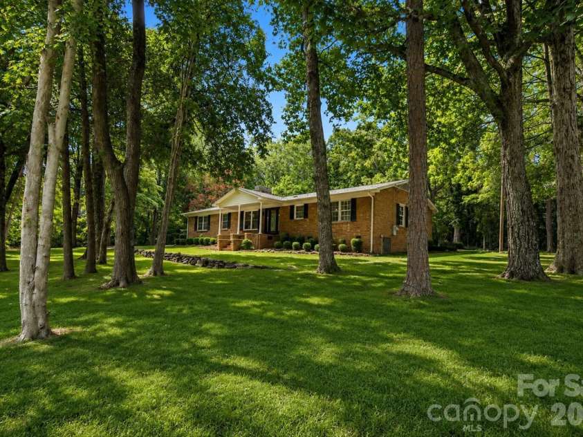 2725 Puetts Chapel Road, Bessemer City, NC 28016.  MLS# CAR4414200, YatesRealty ID 44602. 