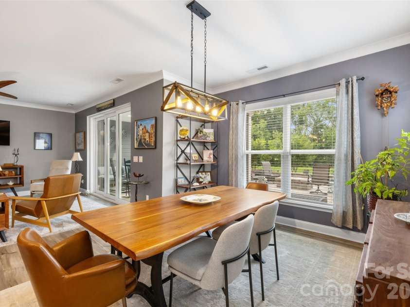 618 Hinterland Lane, Matthews, NC 28104.  MLS# CAR4414165, YatesRealty ID 44603. 