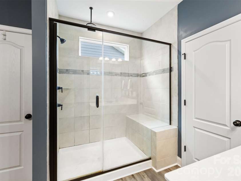 618 Hinterland Lane, Matthews, NC 28104.  MLS# CAR4414165, YatesRealty ID 44603. 