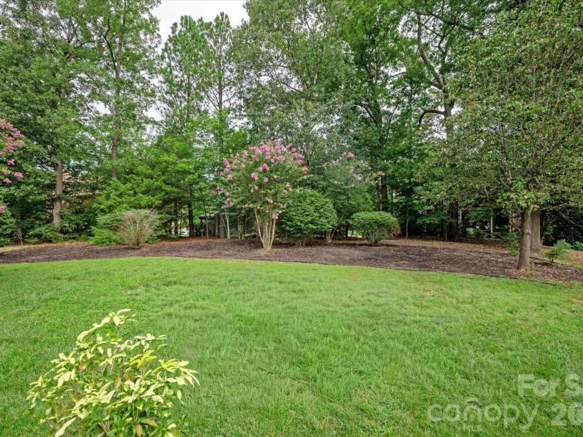 8306 Denholme Drive, Waxhaw, NC 28173.  MLS# CAR4413160, YatesRealty ID 44605. 