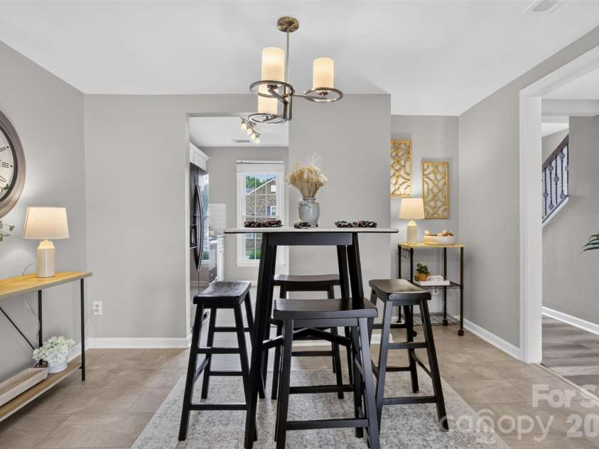 8093 Regent Park Lane, Charlotte, NC 28210.  MLS# CAR4413935, YatesRealty ID 44607. 