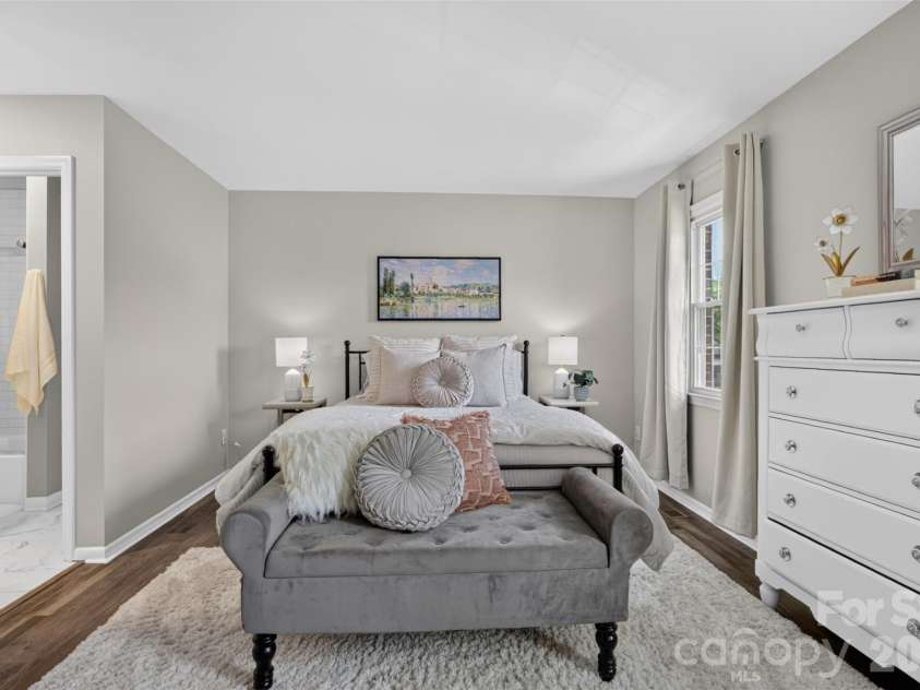 8093 Regent Park Lane, Charlotte, NC 28210.  MLS# CAR4413935, YatesRealty ID 44607. 