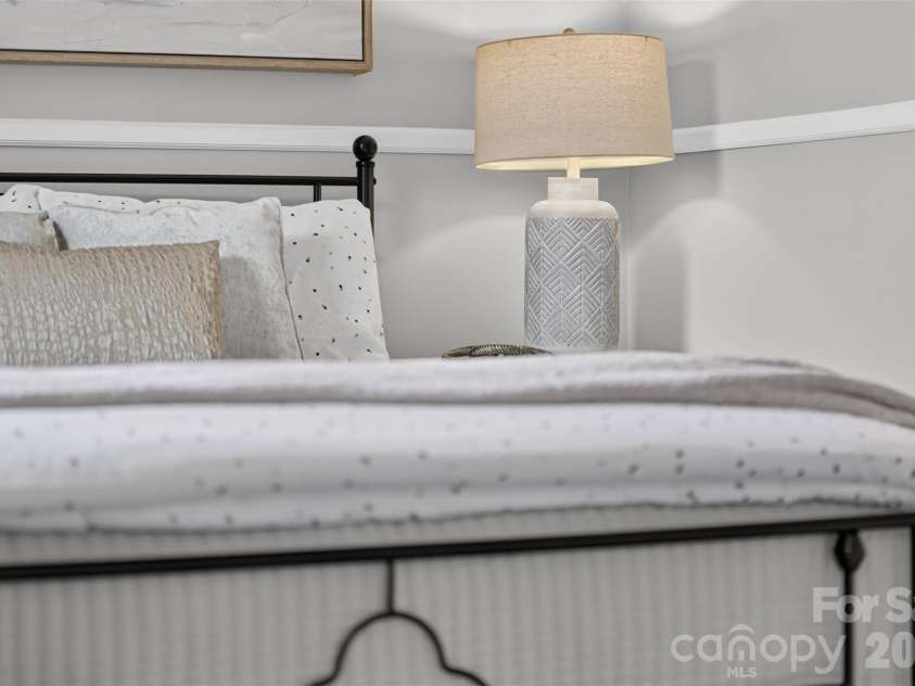 8093 Regent Park Lane, Charlotte, NC 28210.  MLS# CAR4413935, YatesRealty ID 44607. 