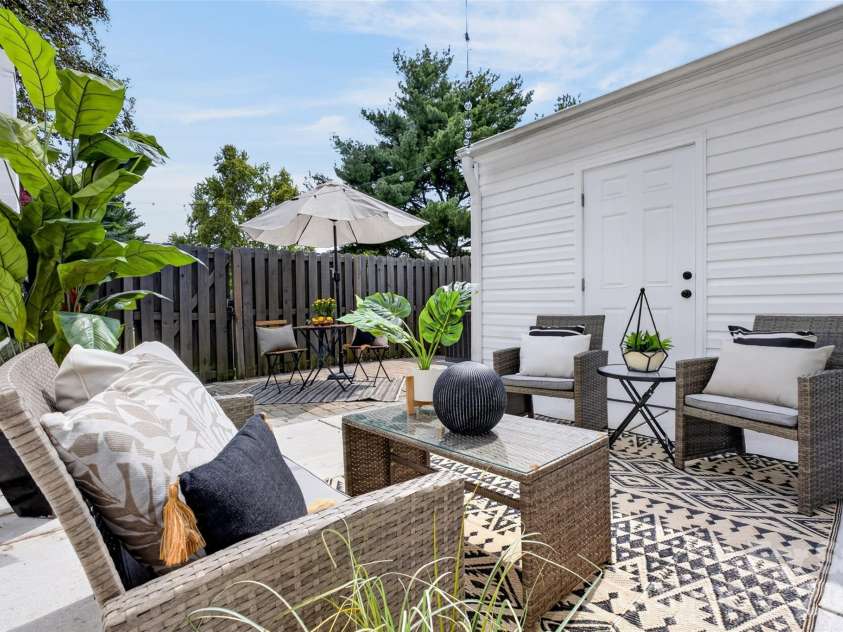 8093 Regent Park Lane, Charlotte, NC 28210.  MLS# CAR4413935, YatesRealty ID 44607. 