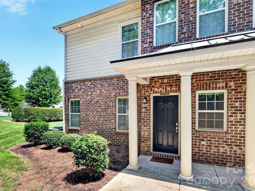 16718 Dolcetto Way, Charlotte, NC 28277.  MLS# CAR4412905, YatesRealty ID 44608. 