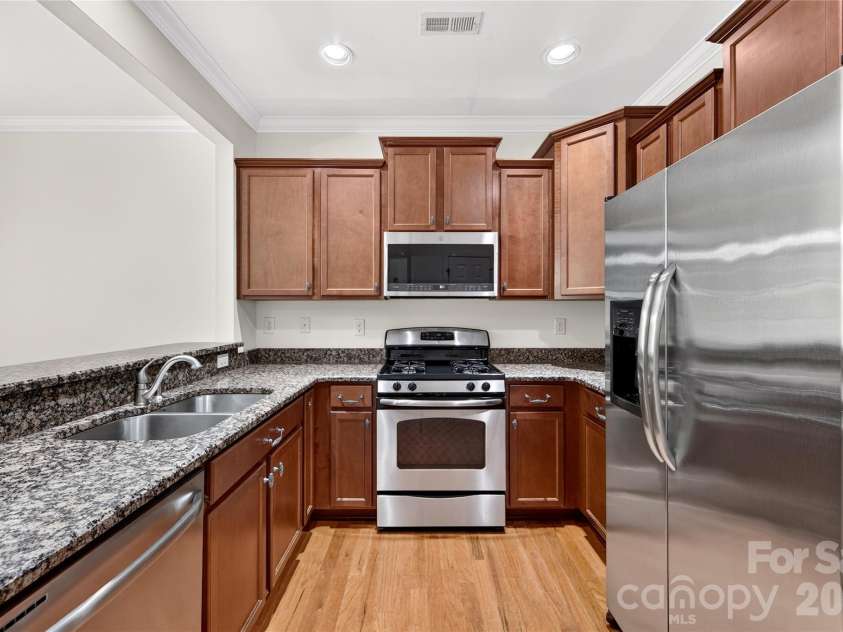16718 Dolcetto Way, Charlotte, NC 28277.  MLS# CAR4412905, YatesRealty ID 44608. 
