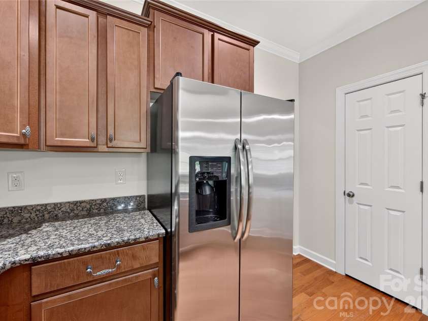 16718 Dolcetto Way, Charlotte, NC 28277.  MLS# CAR4412905, YatesRealty ID 44608. 