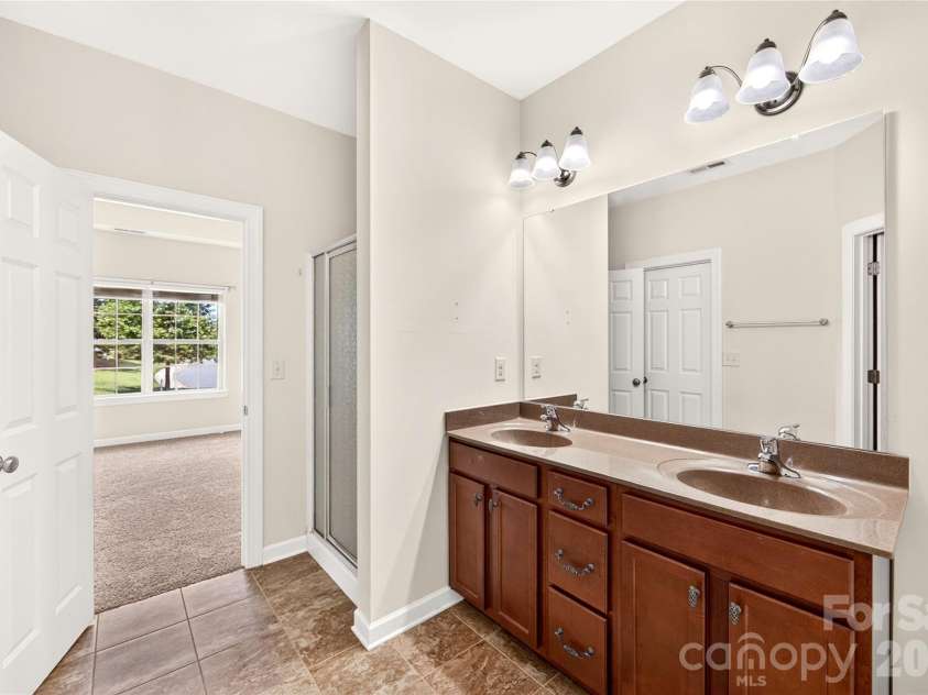 16718 Dolcetto Way, Charlotte, NC 28277.  MLS# CAR4412905, YatesRealty ID 44608. 
