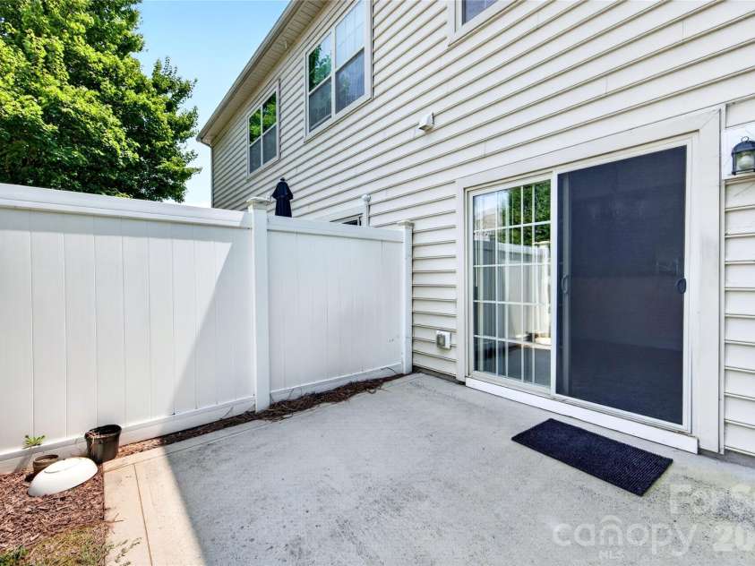 16718 Dolcetto Way, Charlotte, NC 28277.  MLS# CAR4412905, YatesRealty ID 44608. 