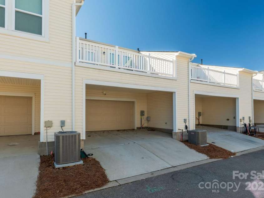 1412 Galloway Road, Charlotte, NC 28262.  MLS# CAR4304388, YatesRealty ID 4461. 