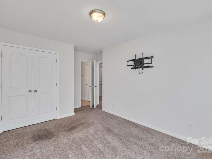1412 Galloway Road, Charlotte, NC 28262.  MLS# CAR4304388, YatesRealty ID 4461. 