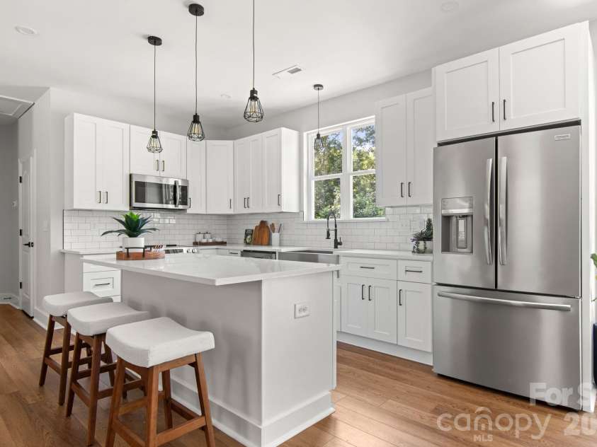 122 Pinecrest Drive, Shelby, NC 28152.  MLS# CAR4413267, YatesRealty ID 44611. 