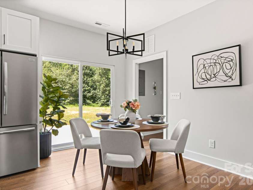 122 Pinecrest Drive, Shelby, NC 28152.  MLS# CAR4413267, YatesRealty ID 44611. 