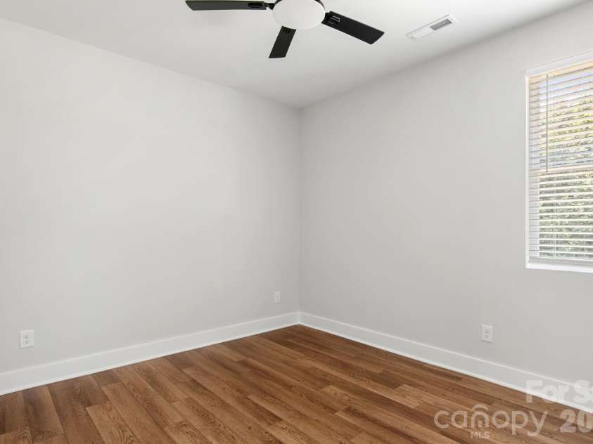 122 Pinecrest Drive, Shelby, NC 28152.  MLS# CAR4413267, YatesRealty ID 44611. 