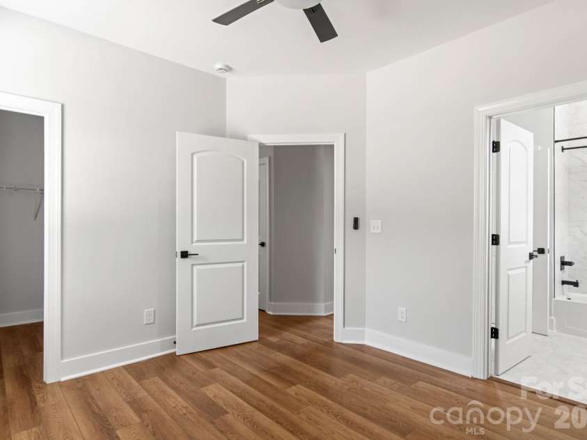 122 Pinecrest Drive, Shelby, NC 28152.  MLS# CAR4413267, YatesRealty ID 44611. 