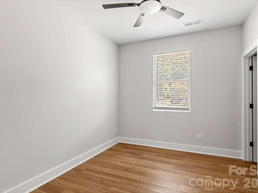 122 Pinecrest Drive, Shelby, NC 28152.  MLS# CAR4413267, YatesRealty ID 44611. 