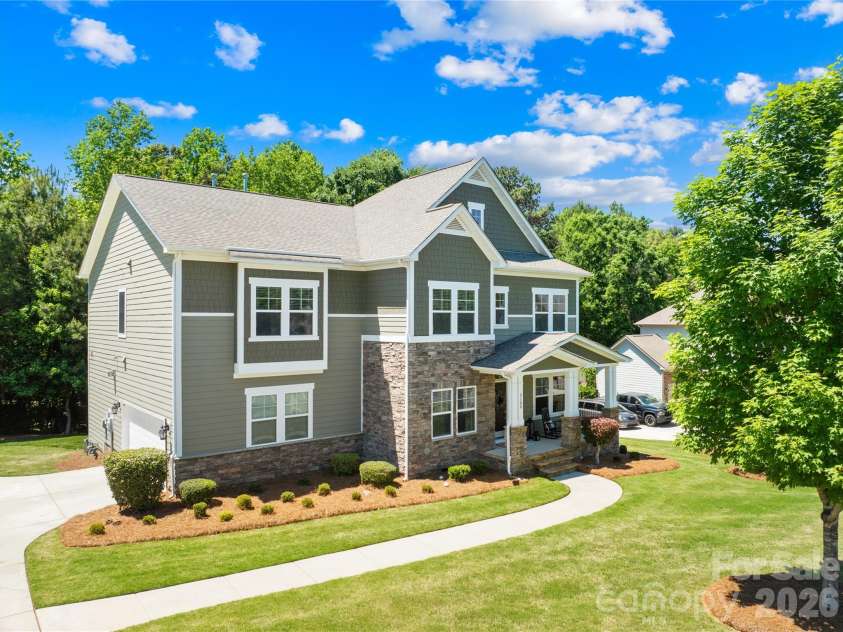 2105 Madeira Circle, Waxhaw, NC 28173.  MLS# CAR4413360, YatesRealty ID 44613. 